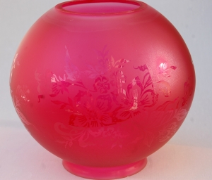 Rose glass with etched flowers oil lamp globe no.15